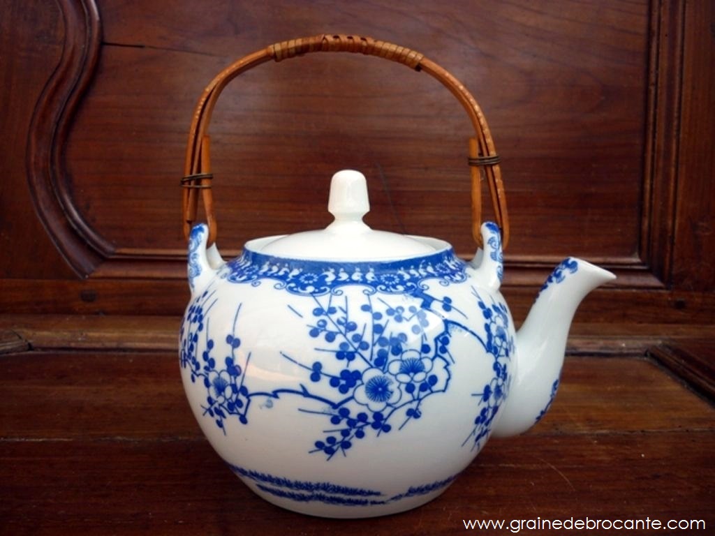 Service à thé Japonais ancien en porcelaine fine
